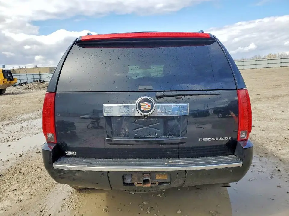 2014 CADILLAC ESCALADE LUXURY  