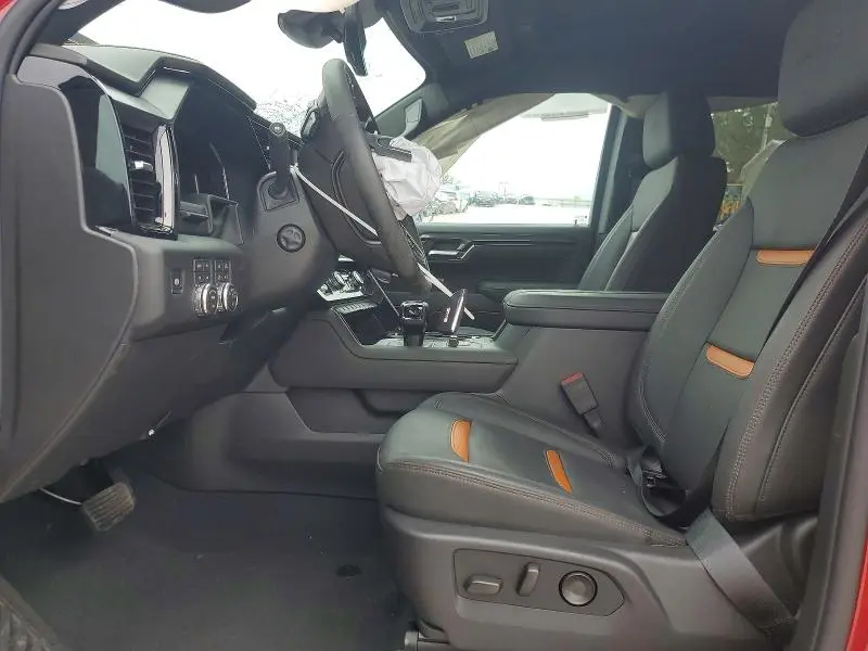 2026 GMC SIERRA K1500 AT4  