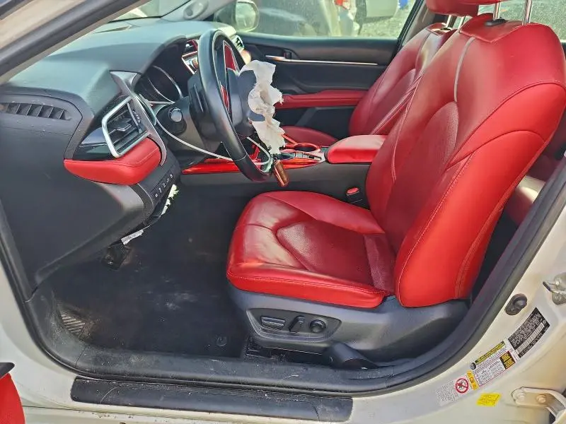 2018 TOYOTA CAMRY XSE  