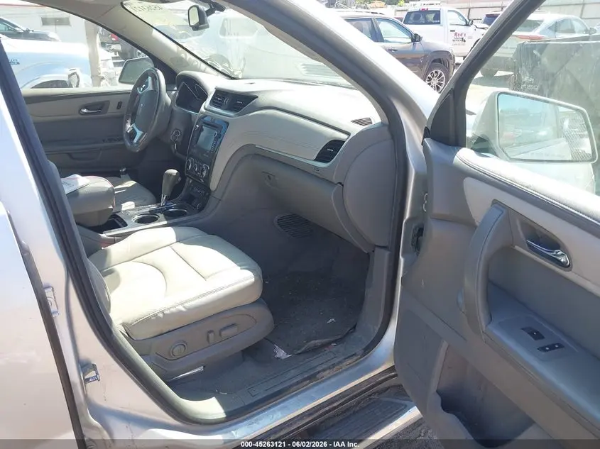 2015 CHEVROLET TRAVERSE 2LT