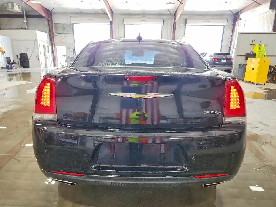 2018 CHRYSLER 300 S  