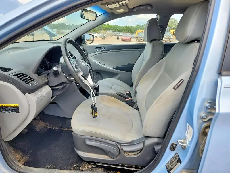 2014 HYUNDAI ACCENT SE  