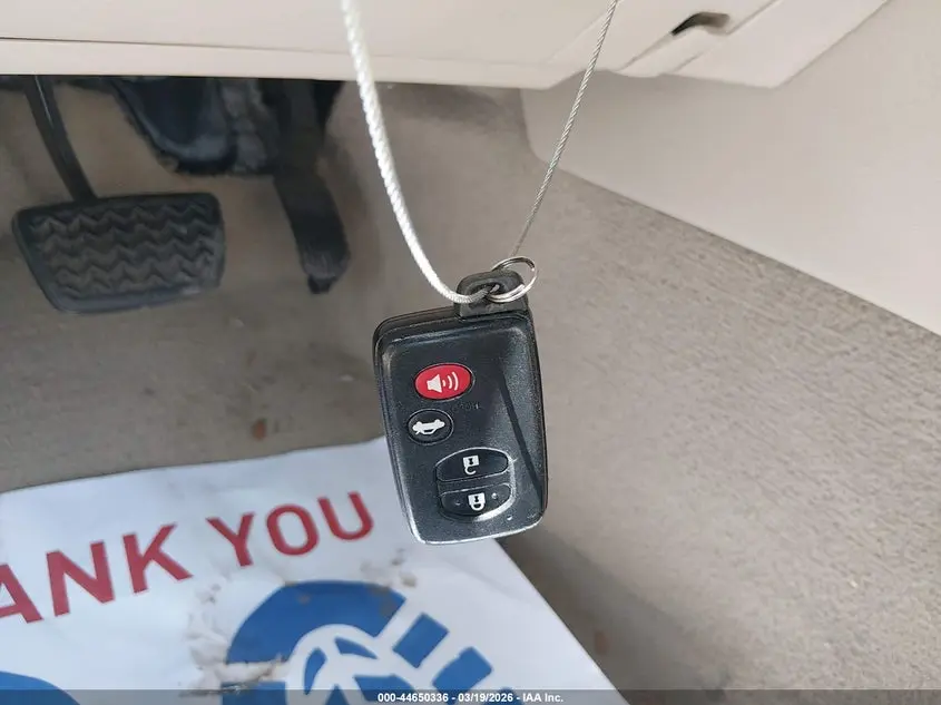 2011 TOYOTA AVALON LIMITED