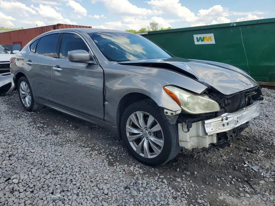 2011 INFINITI M37 X  