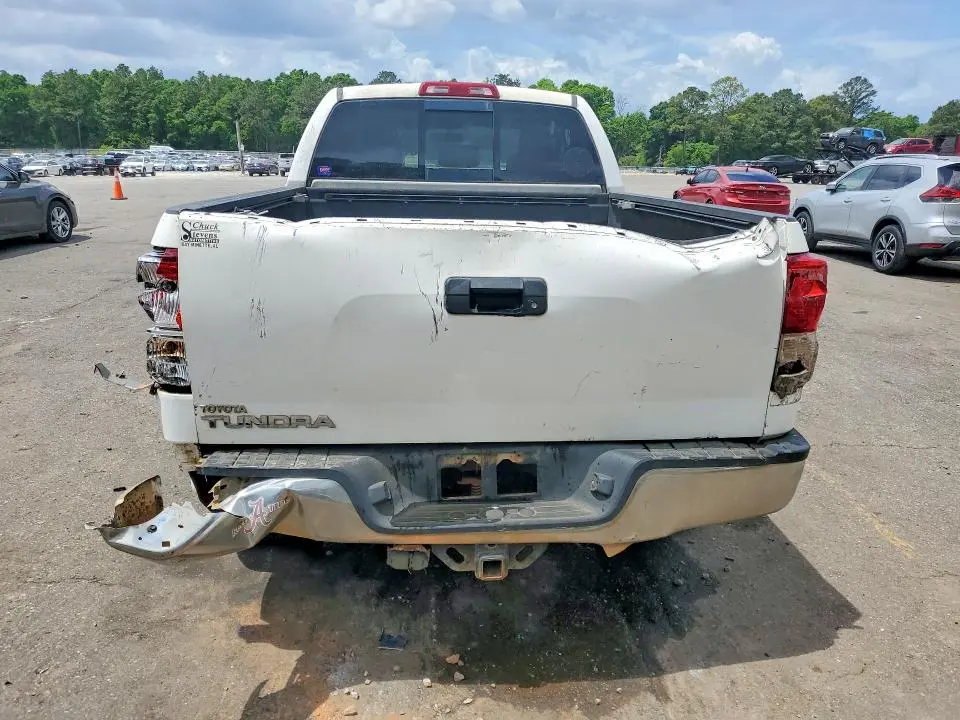 2011 TOYOTA TUNDRA DOUBLE CAB SR5  