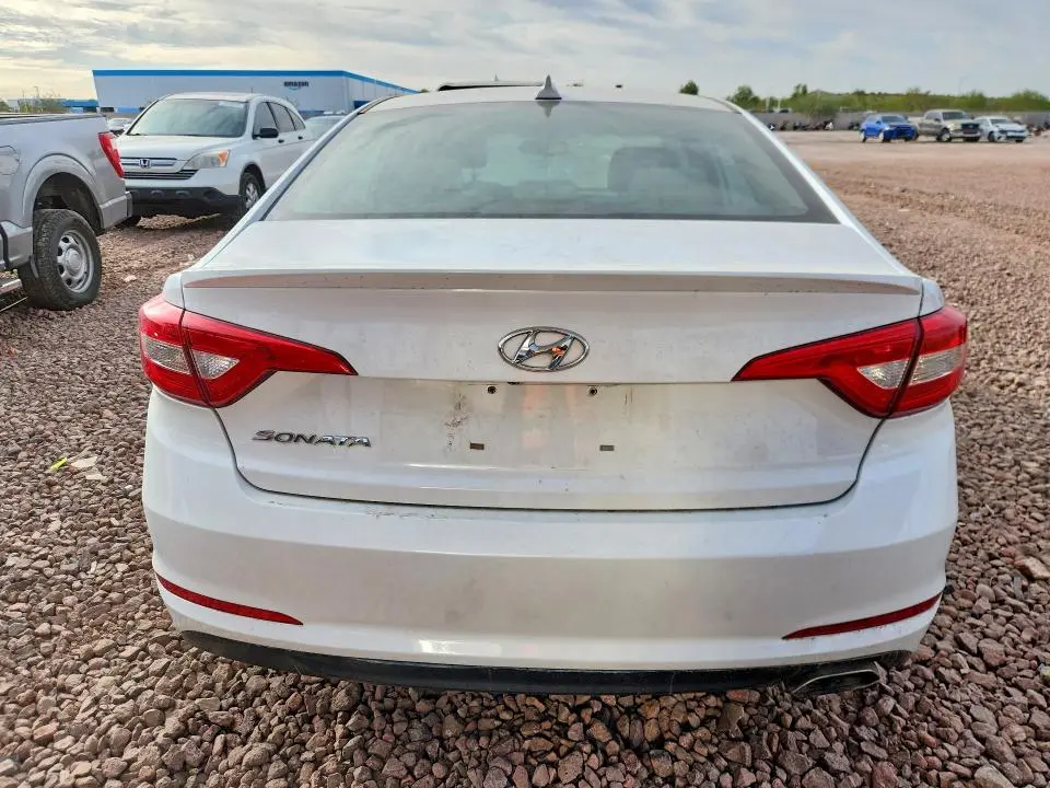 2016 HYUNDAI SONATA SE  