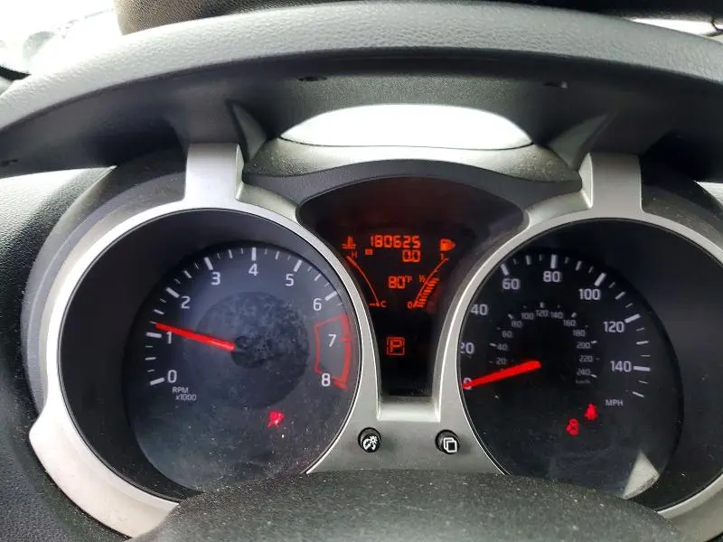 2015 NISSAN JUKE S  