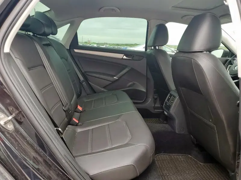2020 VOLKSWAGEN PASSAT SE  