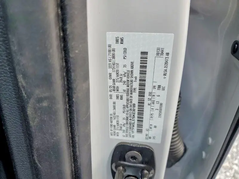 2025 FORD F150 LARIAT  