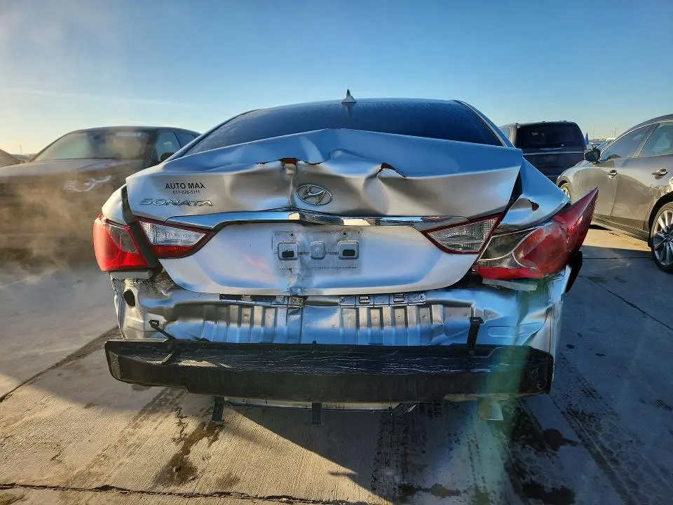 2013 HYUNDAI SONATA GLS  