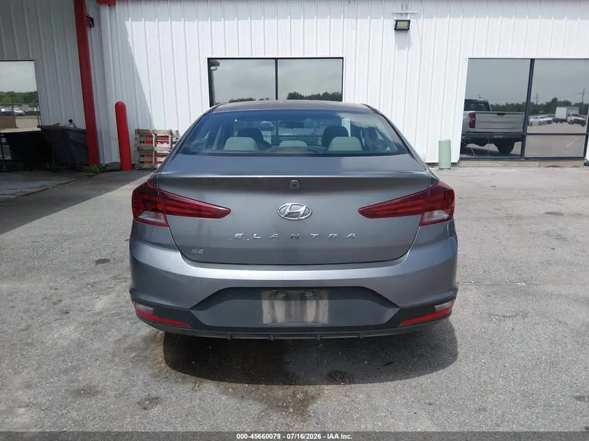 2019 HYUNDAI ELANTRA SE