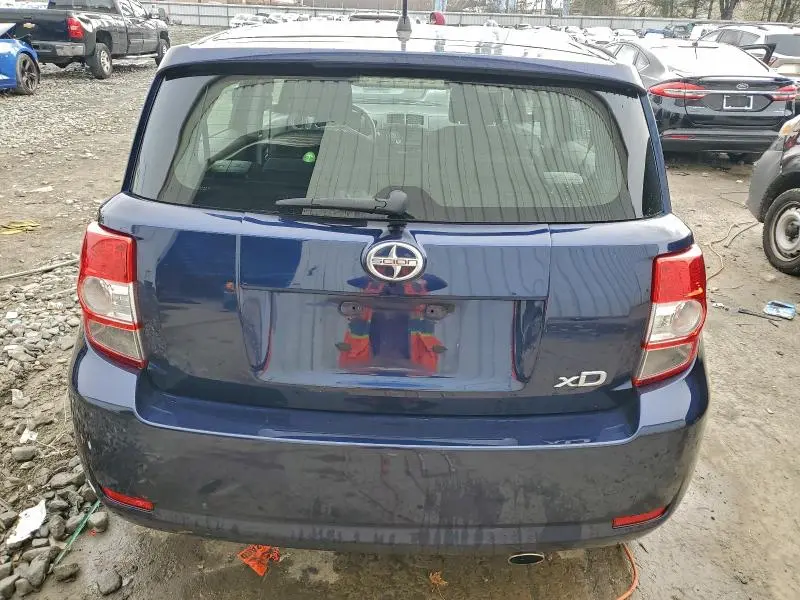 2010 TOYOTA SCION XD   