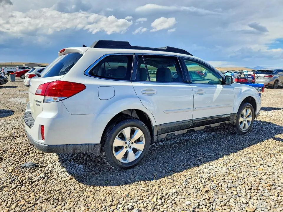 2012 SUBARU OUTBACK 3.6R LIMITED  
