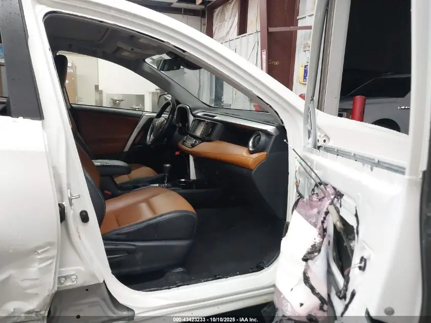 2017 TOYOTA RAV4 HYBRID LIMITED