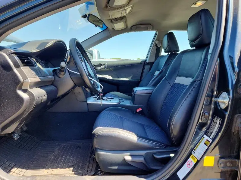 2012 TOYOTA CAMRY SE  