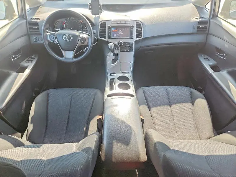 2013 TOYOTA VENZA LE  