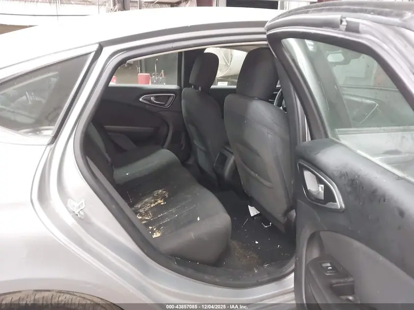 2015 CHRYSLER 200 LIMITED