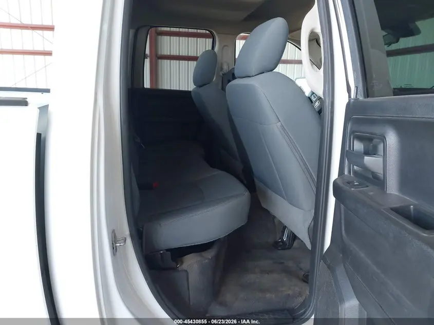 2019 RAM 1500 CLASSIC TRADESMAN  4X4 6'4 BOX
