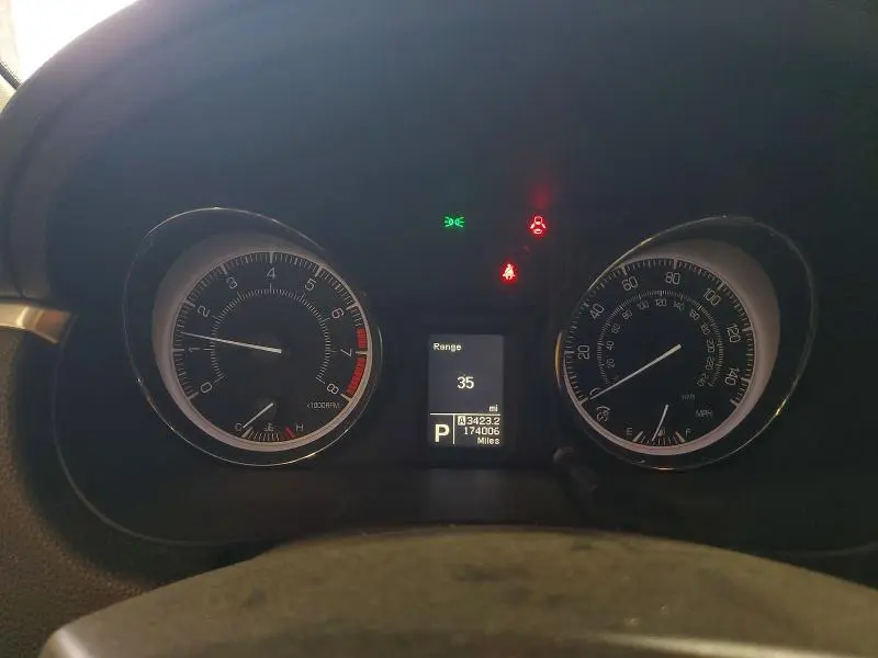 2010 SUZUKI KIZASHI SLS  