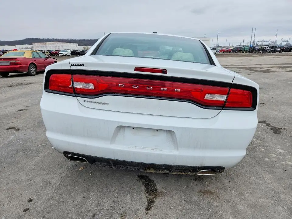 2014 DODGE CHARGER SE  