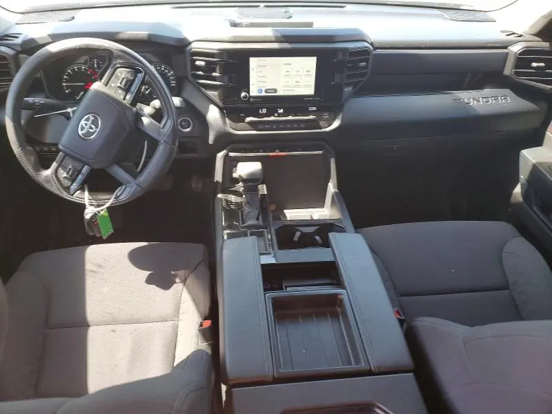 2023 TOYOTA TUNDRA SR  