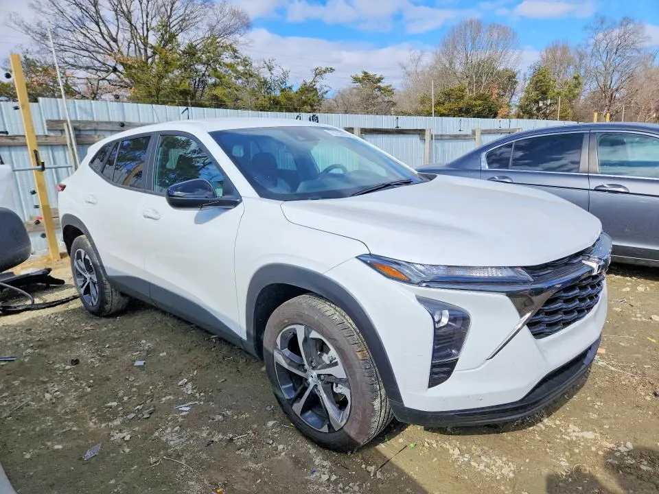 2025 CHEVROLET TRAX 1RS  