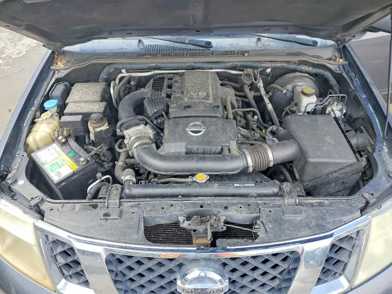 2010 NISSAN PATHFINDER S  