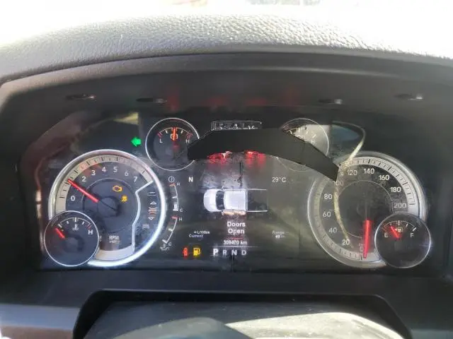 2017 RAM 1500 SLT  