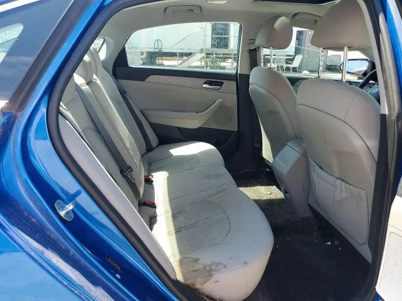 2018 HYUNDAI SONATA SE  