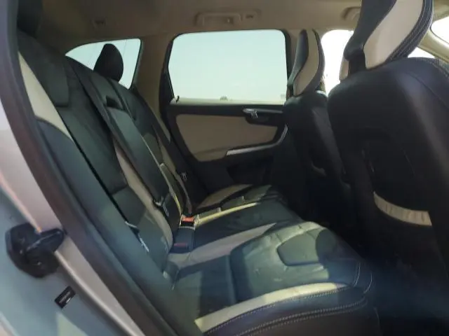 2010 VOLVO XC60 T6  