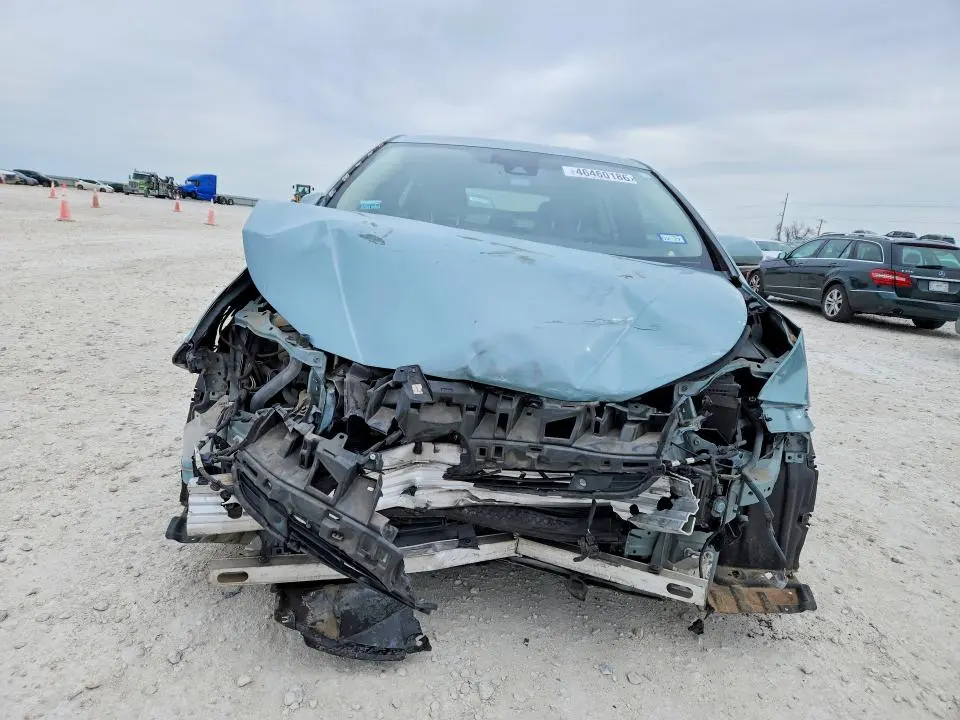 2017 TOYOTA PRIUS THREE  