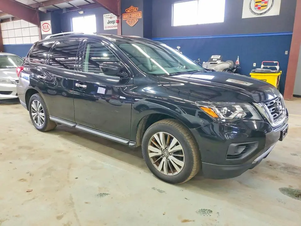 2018 NISSAN PATHFINDER S  