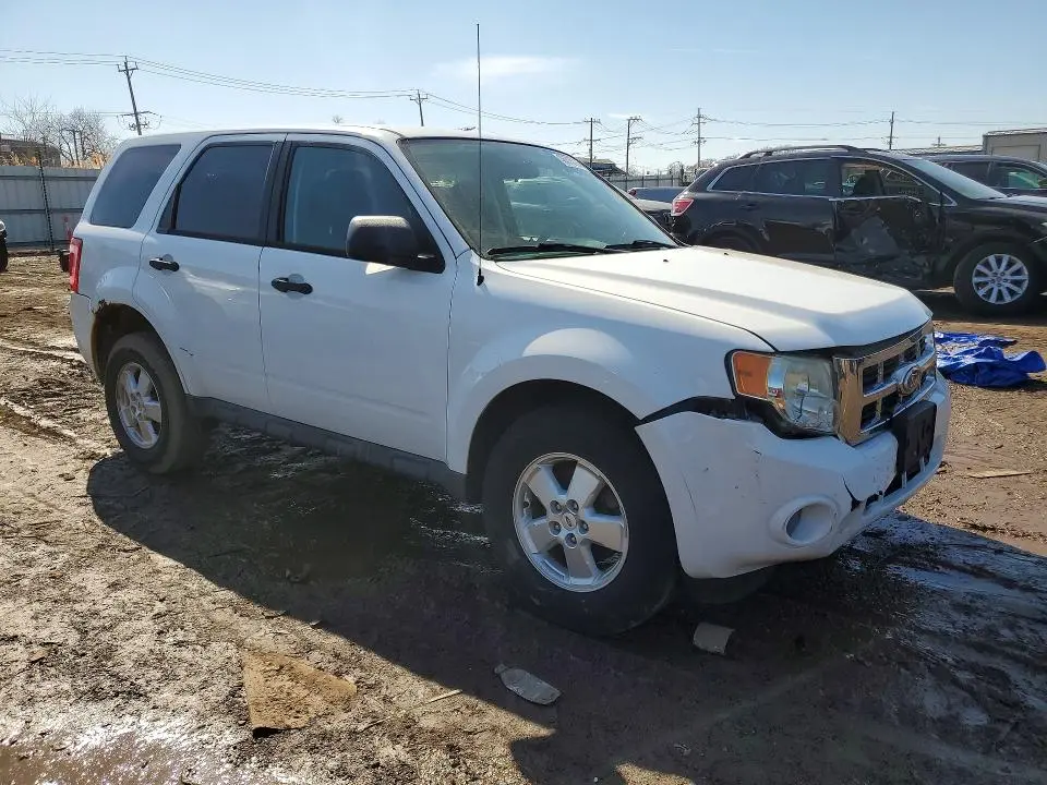 2010 FORD ESCAPE   
