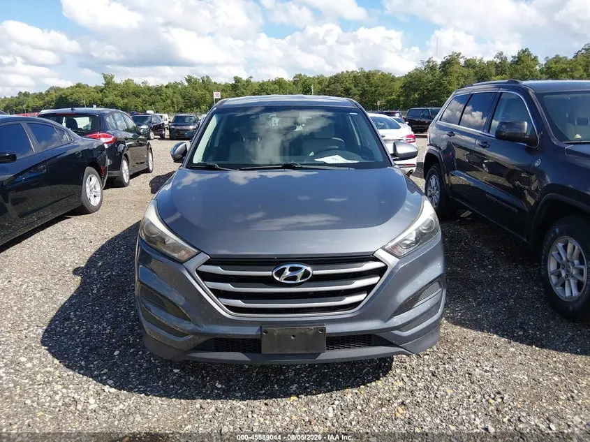 2018 HYUNDAI TUCSON SE
