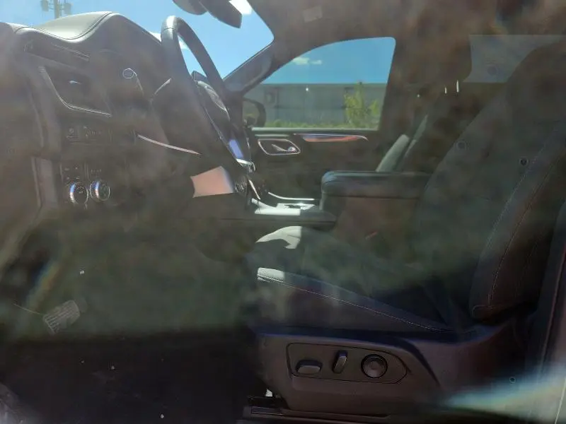 2023 GMC YUKON SLE  