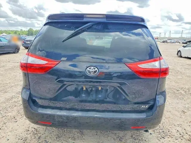 2015 TOYOTA SIENNA XLE PREMIUM 8-PASSENGER  
