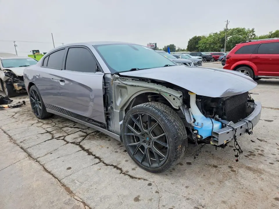 2016 DODGE CHARGER SXT  