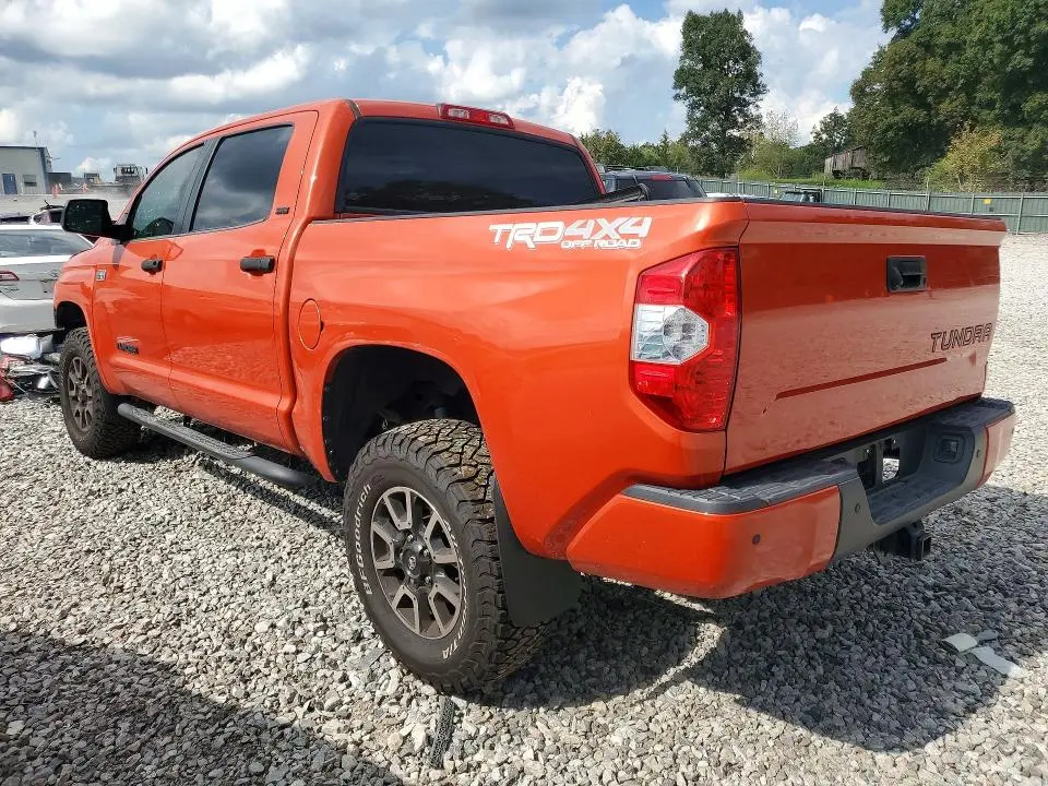2018 TOYOTA TUNDRA CREWMAX SR5  