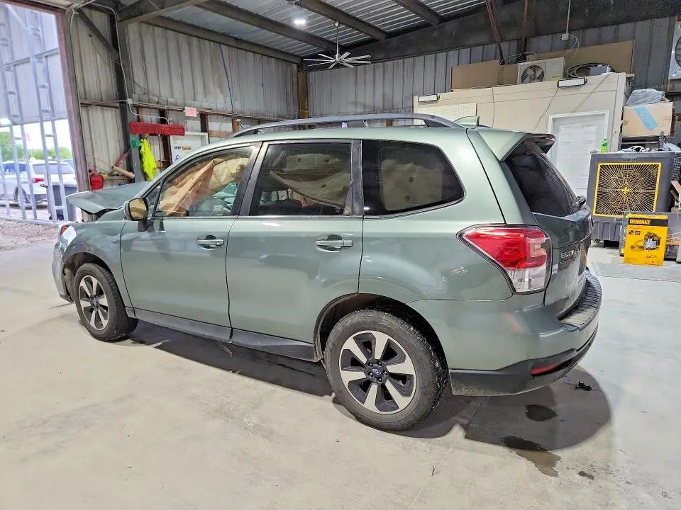 2018 SUBARU FORESTER   