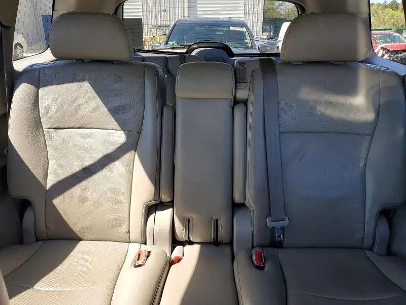 2012 TOYOTA HIGHLANDER LIMITED  