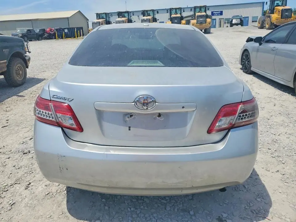 2010 TOYOTA CAMRY BASE  