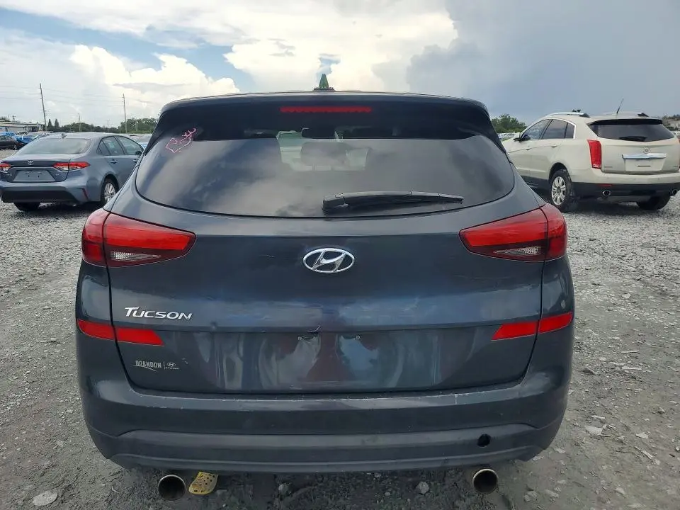 2020 HYUNDAI TUCSON SE  