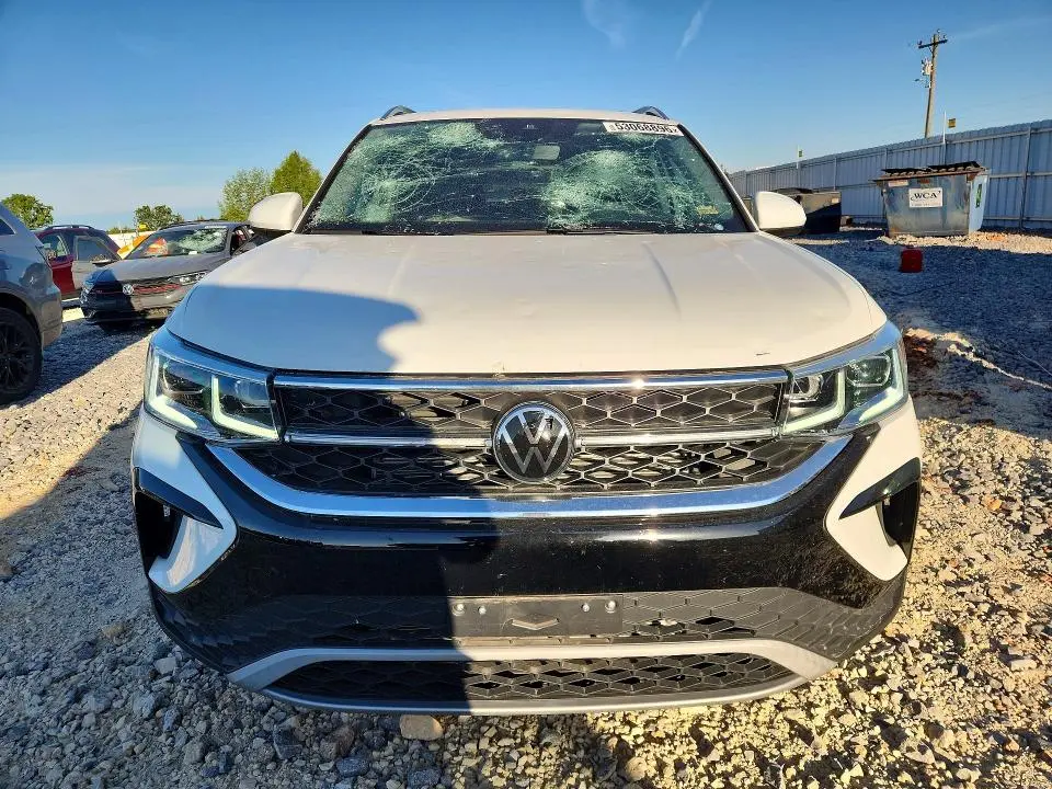 2024 VOLKSWAGEN TAOS SEL  