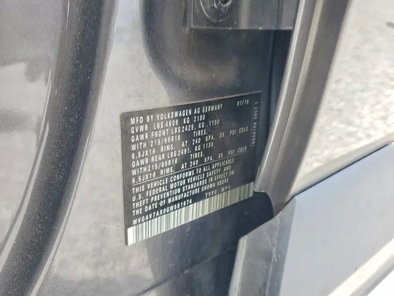 2016 VOLKSWAGEN TIGUAN S  