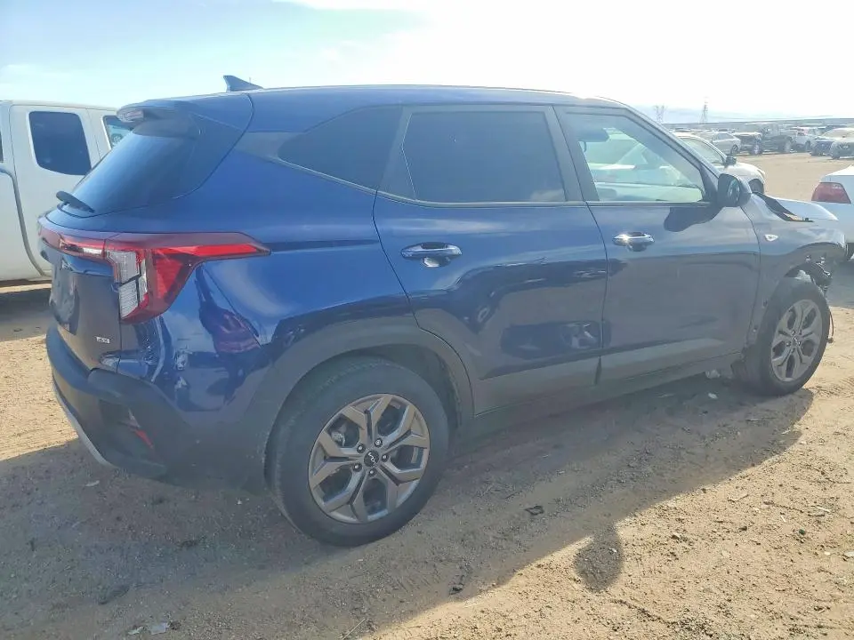 2025 KIA SELTOS LX  