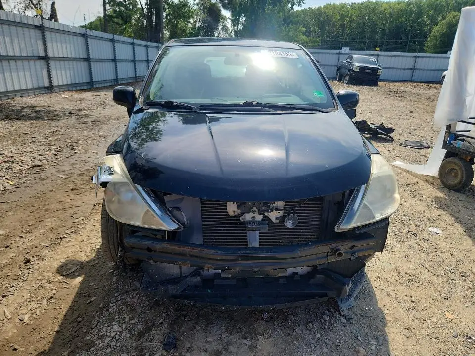 2011 NISSAN VERSA 1.8 S  