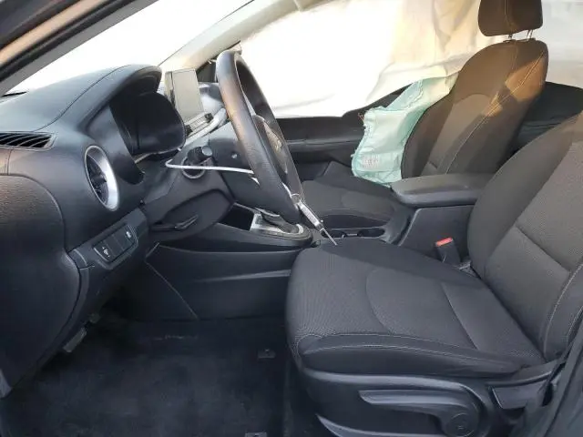 2023 KIA FORTE LX  