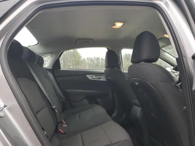 2024 KIA FORTE LX  