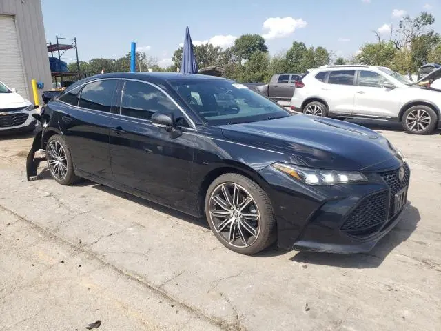 2019 TOYOTA AVALON XLE  