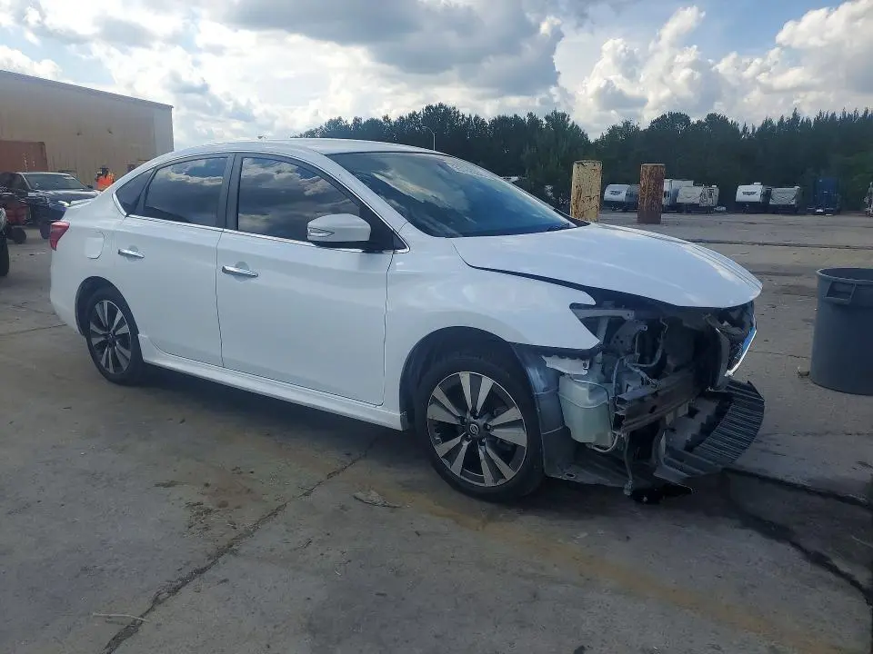 2016 NISSAN SENTRA SR  